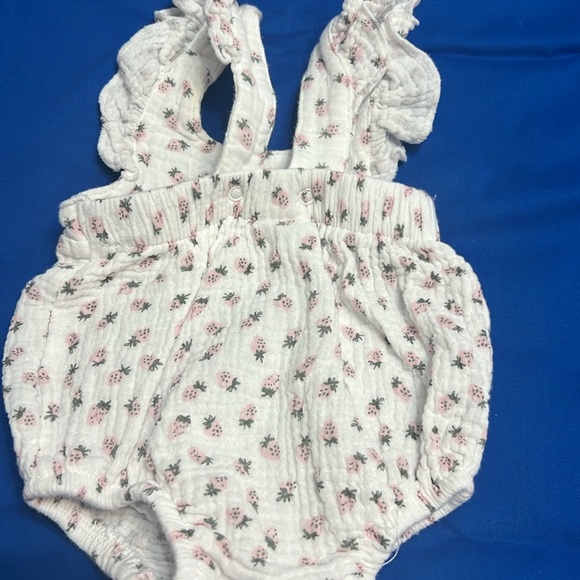 Starting Out romper. - Picture 5 of 6